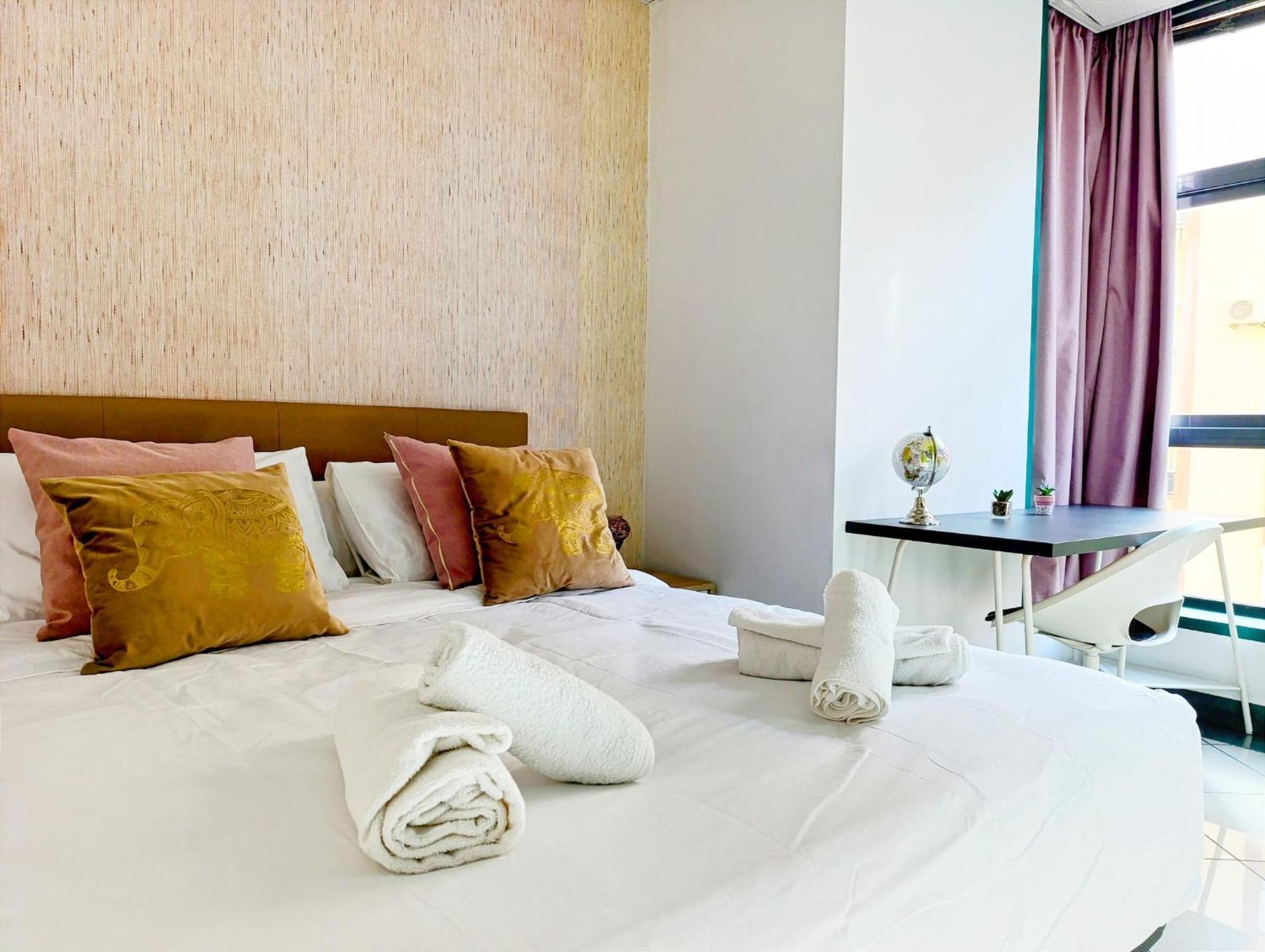 Apartamento El Bambu Cerca Del Mar Malaga Exterior photo